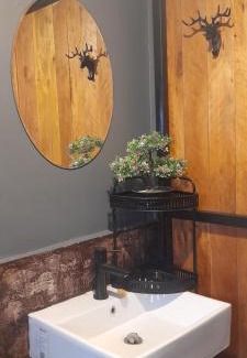 Trat House | บ้านลูกจัน Bann Lookjan Trat