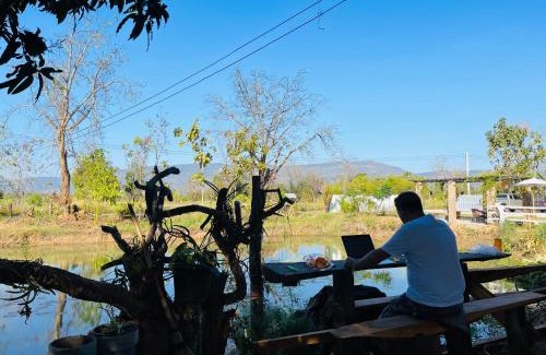 Nong Bua Daeng House | บ้านสวนปลายนา Ban suan pailna