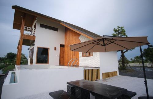 U Thong Villa | บ้านเติมฝัน พูลวิลล่า สุพรรณบุรี