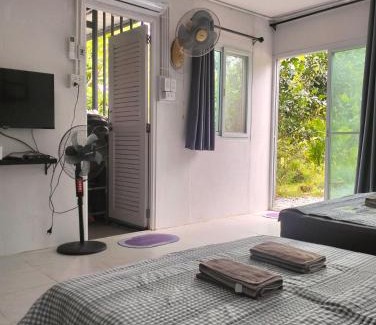 Kong Ra Apartment | บ้านเล็กในป่าใหญ่โฮมสเตย์ กงหรา พัทลุง