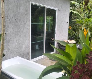 Kong Ra Apartment | บ้านเล็กในป่าใหญ่โฮมสเตย์ กงหรา พัทลุง