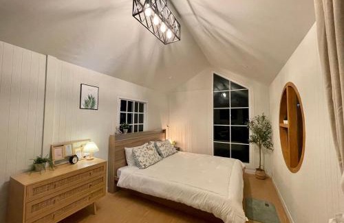 Wang Nam Khiao House | บ้านไร่ฟ้าสวยวังน้ำเขียว Little House