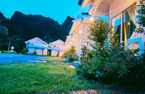 Noen Maprang House | รักเขาแอนด์บ้านมุง