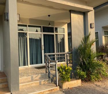 Nong Saeng Resort | ร่มปาล์มรีสอร์ท สระบุรี Rompalm Saraburi