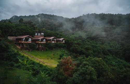 Pong Yaeng House | หุบเขาสวรรค์ โฮมสเตย์