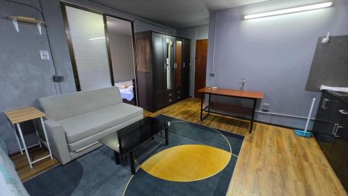 Ban Mai Apartment | อิมแพ็ค เมืองทองธานี ห้องเช่ารายวัน เมืองทอง popular condo C5
