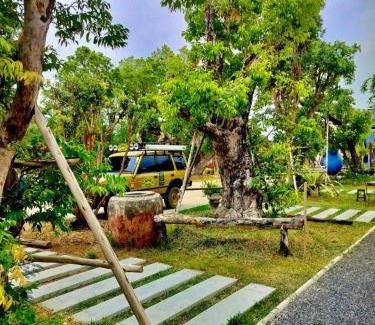 Somdet Apartment | แอทโฮมไร่พอดี รีสอร์ท At home raipordee resort