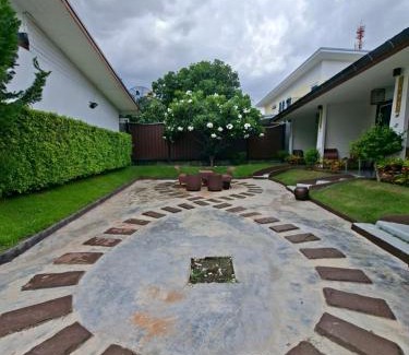 Kaeng Khlo Hotel | โรงแรมบ้านมะลิ ฮิลล์ เรสซิเด้นท์