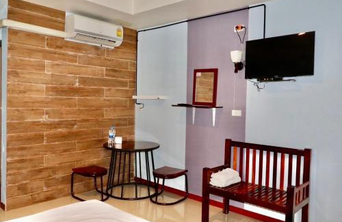 Tha Bo Hotel | โรงแรมเจเอสเพลส
