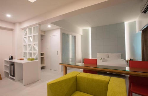 Songkhla Hotel | โรงแรมโกลว์ รัตนา เพลส