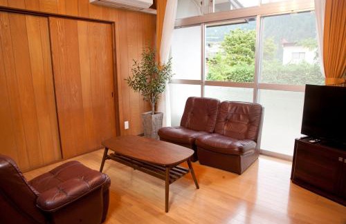 Gujo Apartment | お宿葉の光