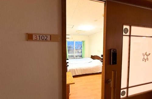 Kin Hostel | ハイ沖縄金武店トイレお風呂共用 プレオープン中駐車場有 ペット同伴可能長期滞在可能まるで別荘