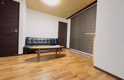 Shiroishi Apartment | リノベーション済み室内新築 Service Apartment Sapporoザ・ハウス4LDK86㎡