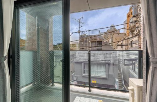 Nishiazabu Apartment | ルネサンス六本木303