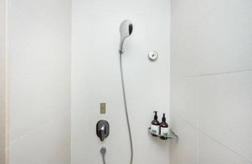 Jinshan Hotel | 上海城市沙滩轩逸酒店