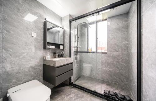 Downtown Shanghai Apartment | 上海柠檬汁民宿 Shanghai lemon juic B&B-Shanghai Lemon Deluxe Room 外滩南京西路步行街