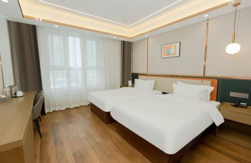 Urumqi City Centre Hotel | 乌鲁木齐机场德港万达万信至格酒店