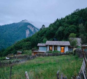 Jiuzhaigou Hotel | 九寨沟阿布氇孜民宿-九寨沟景区免费接送 Jiuzhaigou Valley Abluzi B&B-Free shuttle service to Jiuzhaigou Scenic Area