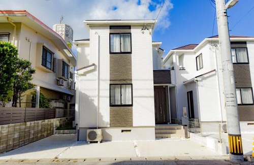 Nagawa Villa | 北谷町港2