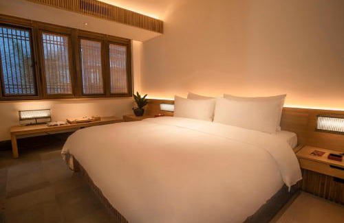 Jian Ye Hotel | 南京夫子庙夜泊秦淮水街酒店