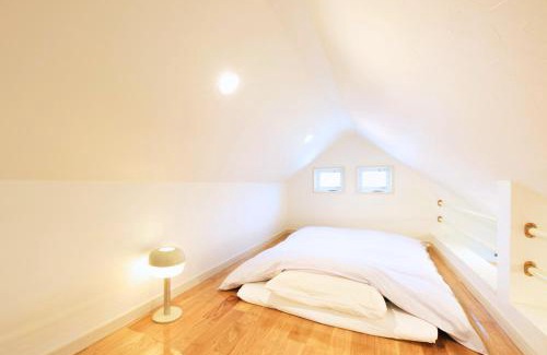 Gora House | 和光荘 Harmonious Light West