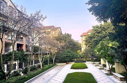Chongqing Apartment | 哲帆民宿花园洋房江与城店