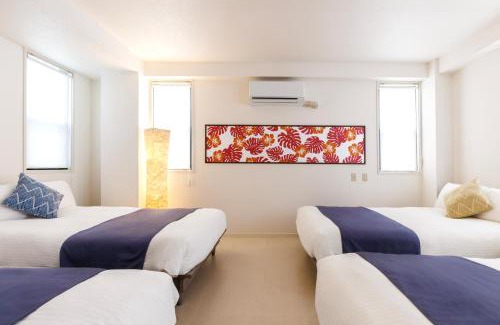 Naha City Centre House | 国際通り徒歩3分 無料駐車場2台 空港車で10分 トイレ2 最大8人 松尾style