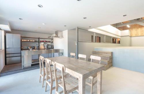 Ichinomiya Apartment | 天候に左右されない!室内温水プールと室内BBQが楽しめる-Casa CarpeDiem-
