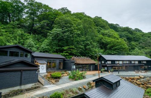 Senboku Hotel | 孫六温泉六庵