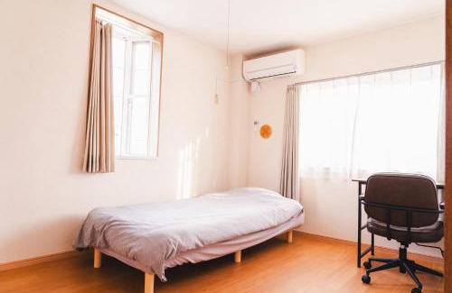 Maeda-nishi Machi Apartment | 寄道アパート201-2ベッドルーム布団追加可-最大5名1戸貸切-敷地内駐車場無料