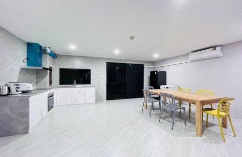 Ploenchit Apartment | 市中心Ruam精品别墅