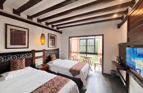Wulingyuan House | 张家界畔山驿栈