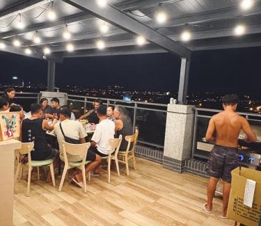 Hengchun Villa | 恆春夏居心澍包棟民宿 10至20人入住 烤肉電動麻將水池Ktv