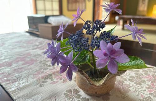 Ishikawa Prefecture House | 日本庭園と文化体験の宿深見屋 一棟貸し送迎付き6名様まで追加宿泊料金なし
