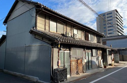Yao Apartment | 最大8人様まで宿泊可能な1棟貸しです!近鉄八尾駅から徒歩3分!