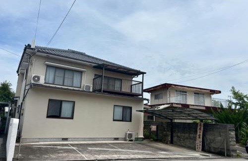 Hoshinooka House | 木の家ゲストハウス松山本館