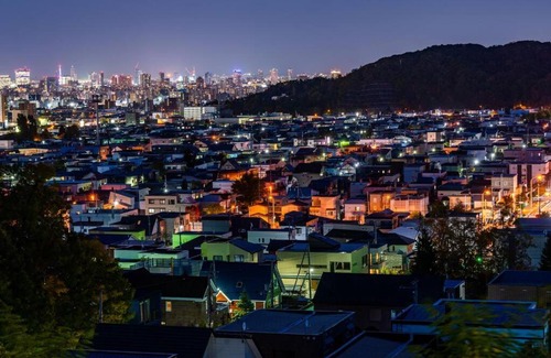 Nishi House | 札幌西野夢幻夜景附庭院 Sapporo Night View House