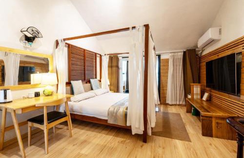 Suzhou Old Town House | 枕窗听雨Homestay