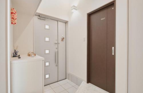 Izumisano Bed & Breakfast | 楽の宿椿