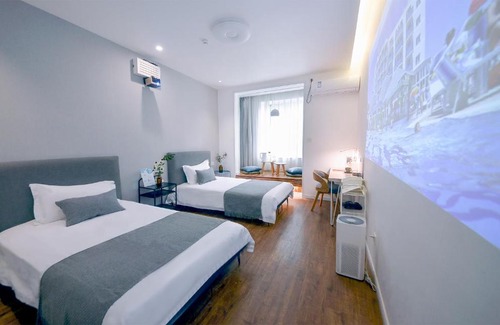 Jinniu Hostel | 笑脸里青年旅舍宽窄店