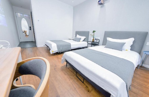 Jinniu Hostel | 笑脸里青年旅舍宽窄店
