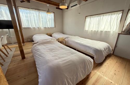 Yonezawa House | 米沢ワンニャンステイ2 Large Private Lodge with Theather Room & Restaurant