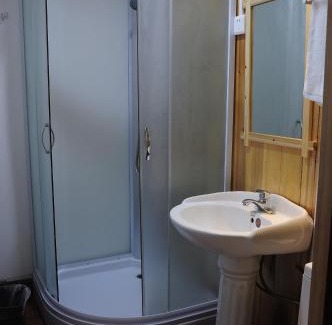 Qiandongnan Hotel | 肇兴溪舍山堂 Creekside Inn