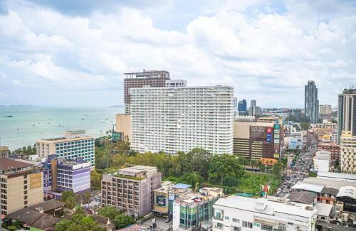 Pattaya Bay Apartment | 芭提雅Edge极致高端景观房-海景城景巨大顶楼泳池-健身房按摩房乒乓球室花园餐厅