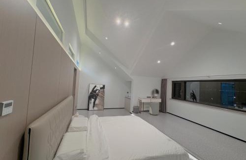 Jiulonghu Administration Office Apartment | 董事长的家