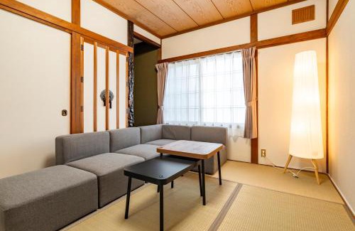 Otaru Villa | 雪の郷-YUKI no SATO フルリフォーム 小樽の閑静な住宅地