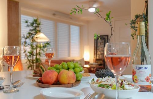 Seolcheon-myeon Bed & Breakfast | 도란채