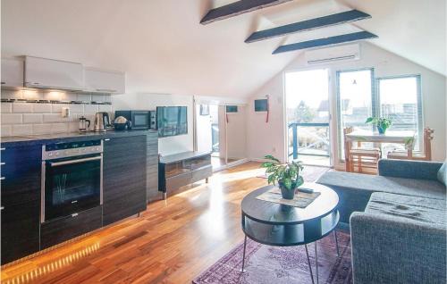 Klintehamn Apartment | 0-Bedroom Apartment In Klintehamn