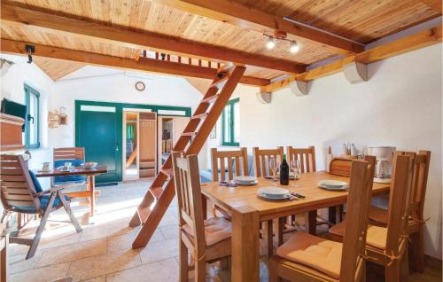 Dol House | 0-Bedroom Holiday Home In Postira