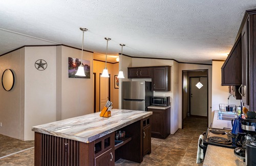 Elgin House | $0 Cleaning - Best for Groups and Families